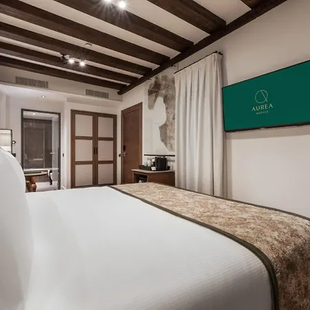 فندق Aurea 4*